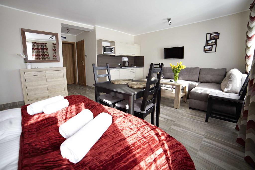 Comfort-24 Słupca Exteriör bild